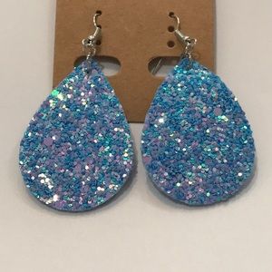 🆕Light Blue Iridescent Teardrop Earrings